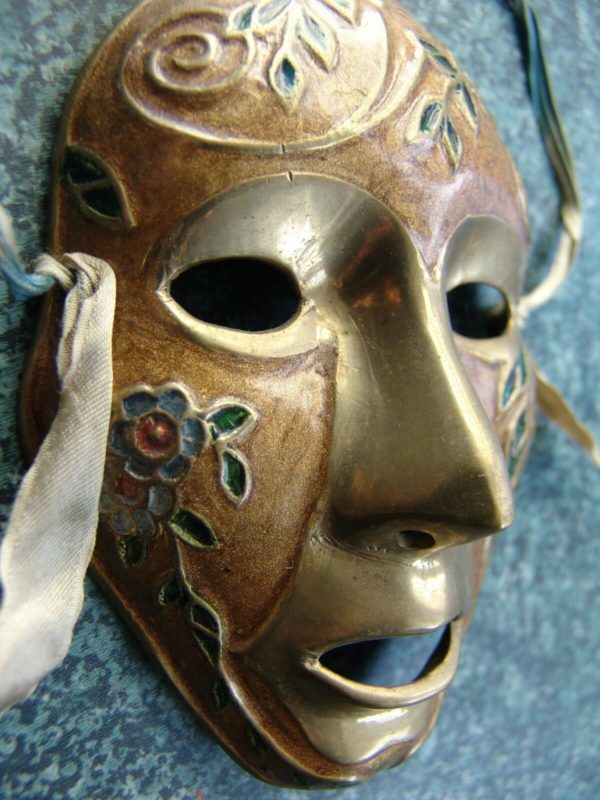 Highly Active Dark Mask which Radiates Great Despair