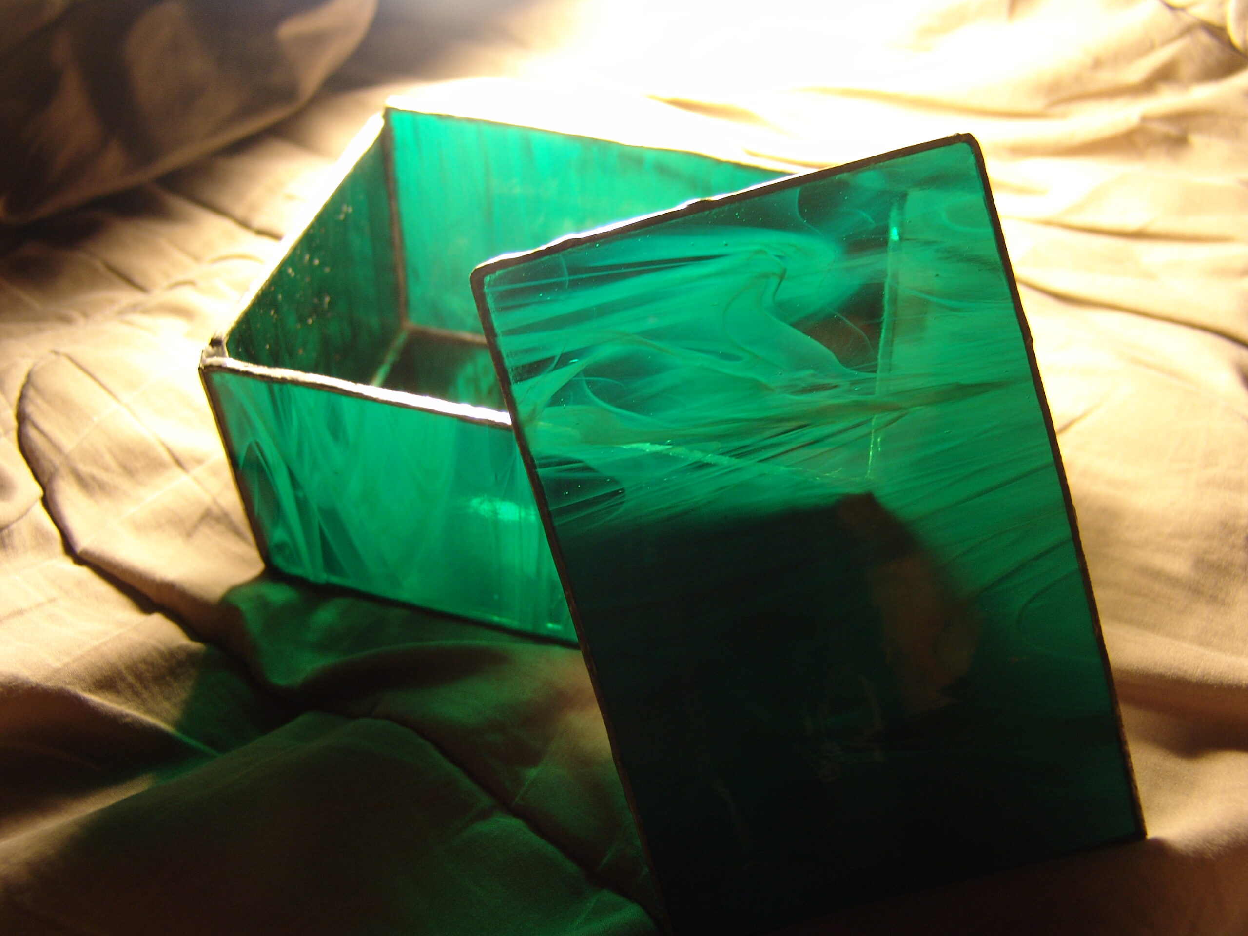 Active Green Stained Glass Dybbuk Box - Image 2